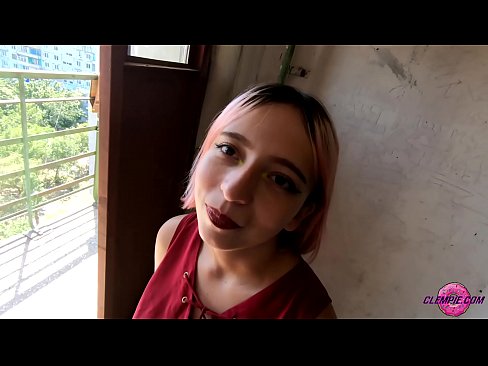 ❤️ Estudante Sensual Chupa um Estranho no Outback - Cum On His Face ️❌ Porno de qualidade em nós ❤